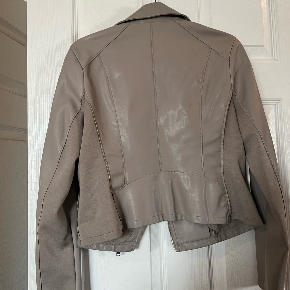 Dynamite Women's Light Mauve/Grey Jacket - Picture 2 of 5